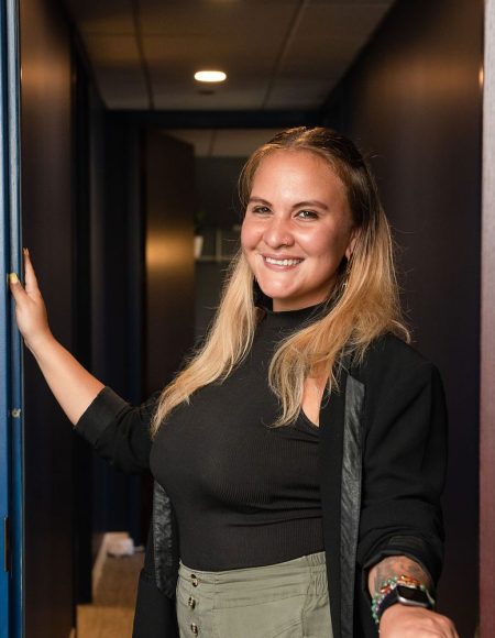 Lizzette Welcome Door